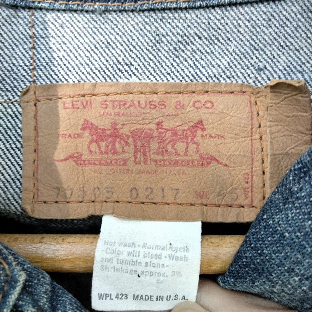 Men's Vintage Levi's Trucker Jacket in size 46 - Picture 3 of 4